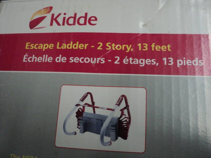 lot 54 image: Kiddle Escape Ladder- 2 Story, 13 F...