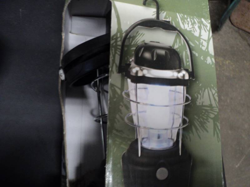 lot 59 image: 28 LED Lantern...