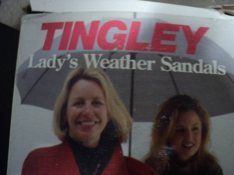 lot 72 image: Ladies Tingley Weather Boots Size 8...