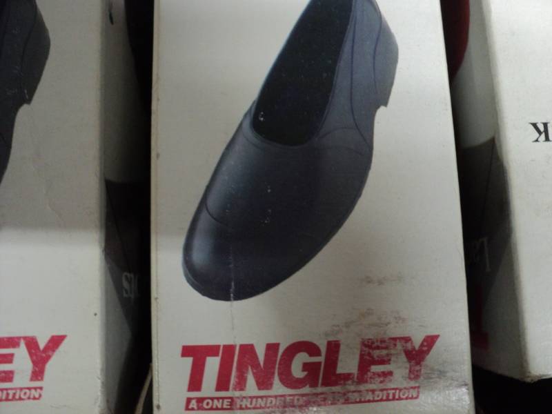 lot 73 image: Ladies Tingley Weather Boots Size 8...