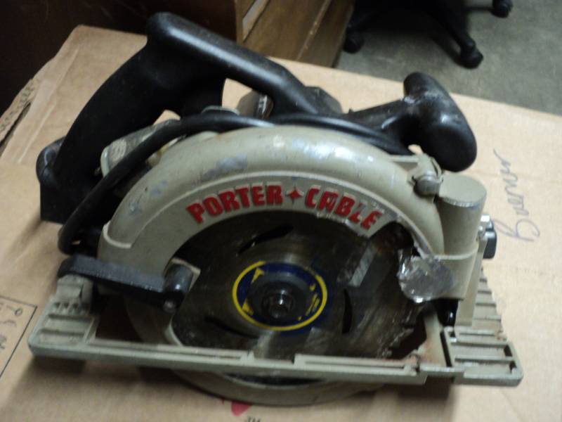 lot 74 image: Porter Cable Saw...