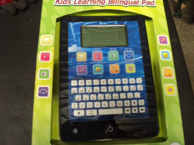 lot 84 image: Kids Learning Bilingual Pad...