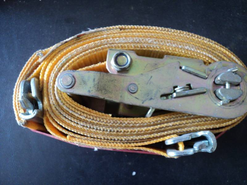 lot 104 image: Heavy Duty Rachet Strap new...