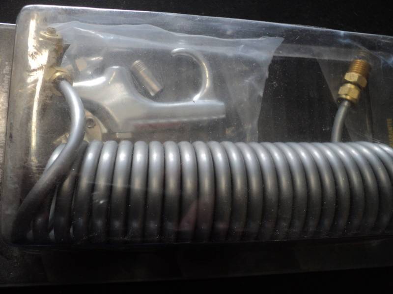 lot 105 image: Air Blow Gun...