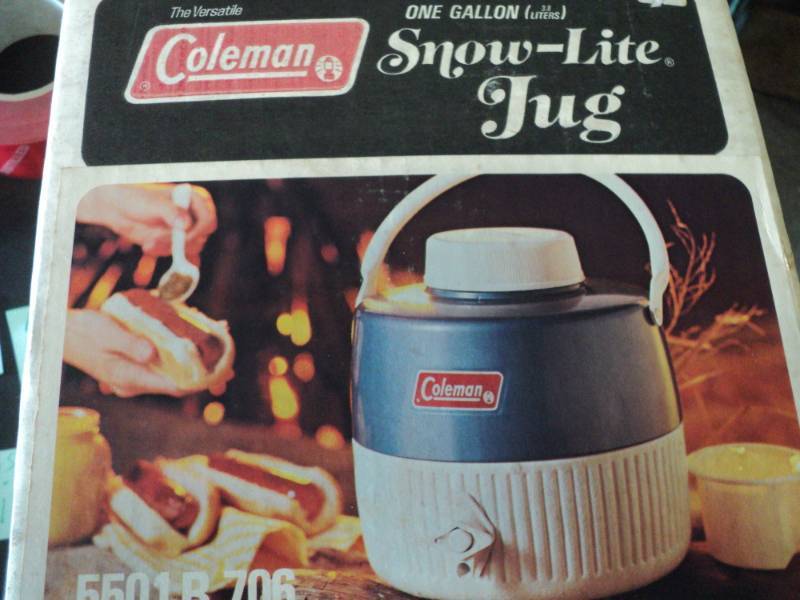lot 107 image: Coleman Snow- Lite Jugs new in box...