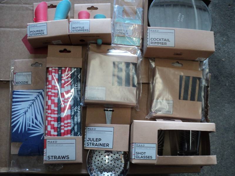 lot 121 image: Assortment of Mako Bar Accessories...