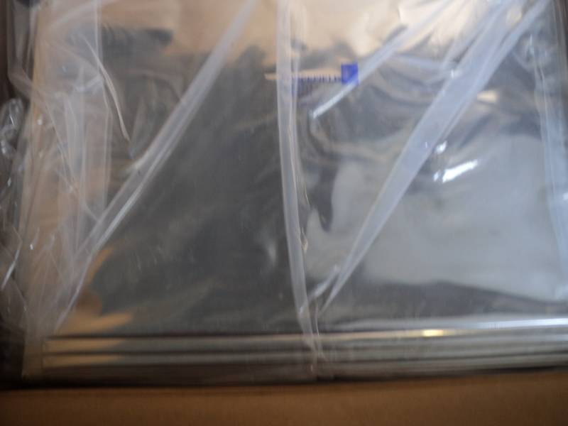 lot 163 image: 500 Anti-Static 12 x 12 Open Ended ...