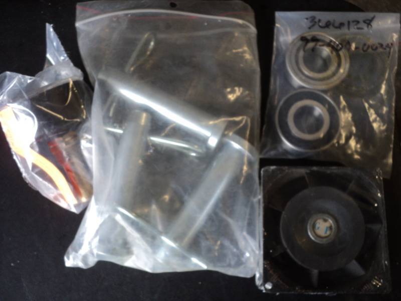 lot 185 image: Multi-Function Gauge - 0 - 60 PSI a...