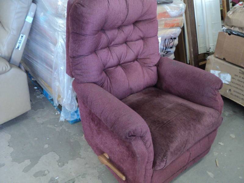 lot 327 image: Recliner...