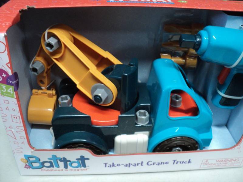 lot 7 image: Battat Take Apart Crane Truck...