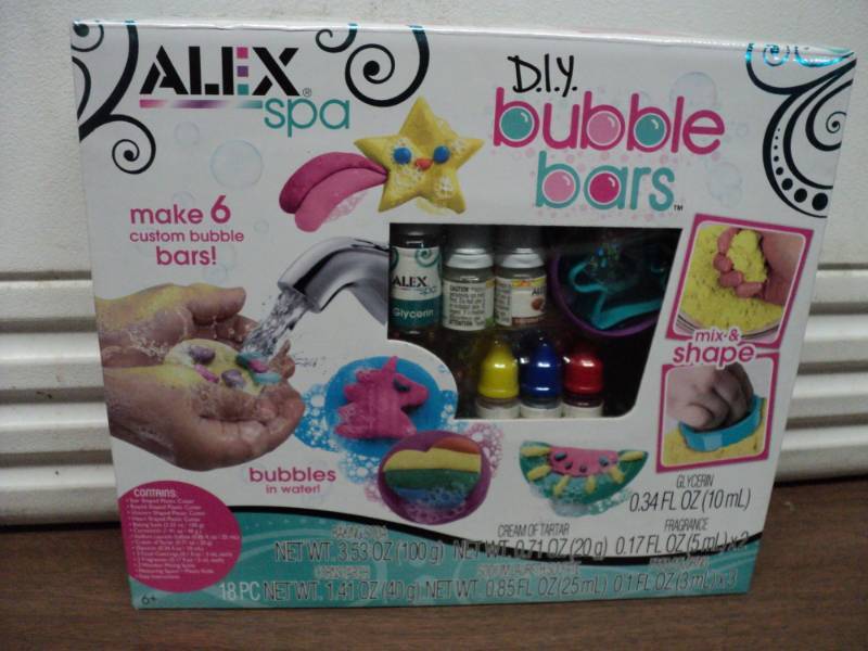 lot 42 image: Alex Spa DIY Bubble Bars...