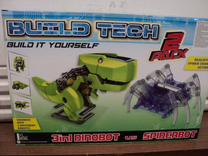 lot 92 image: BuildTech 2 pack Dinobot and Spider...