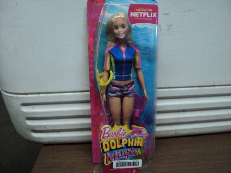 lot 97 image: BARBIE Dolphin Magic...