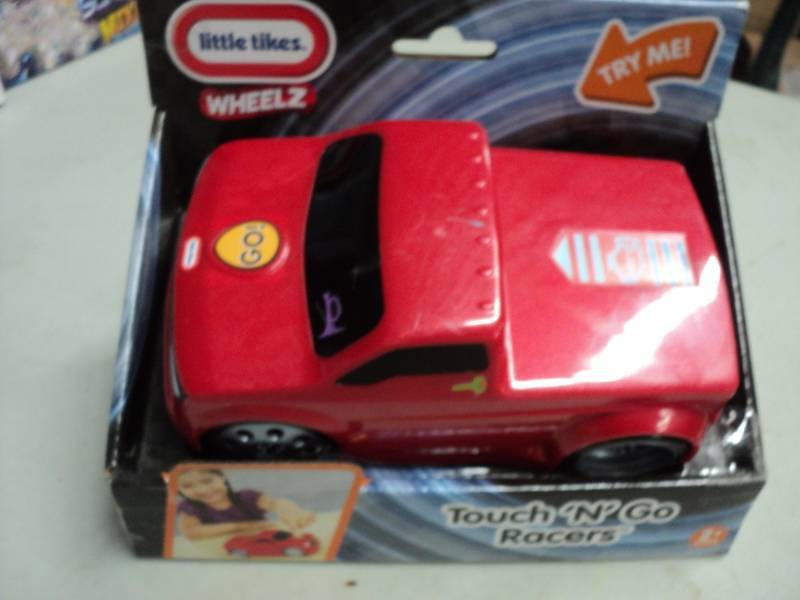 lot 115 image: Little Tikes Racer...