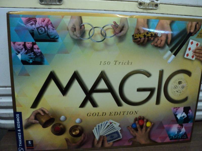 lot 134 image: 150 Magic Tricks...