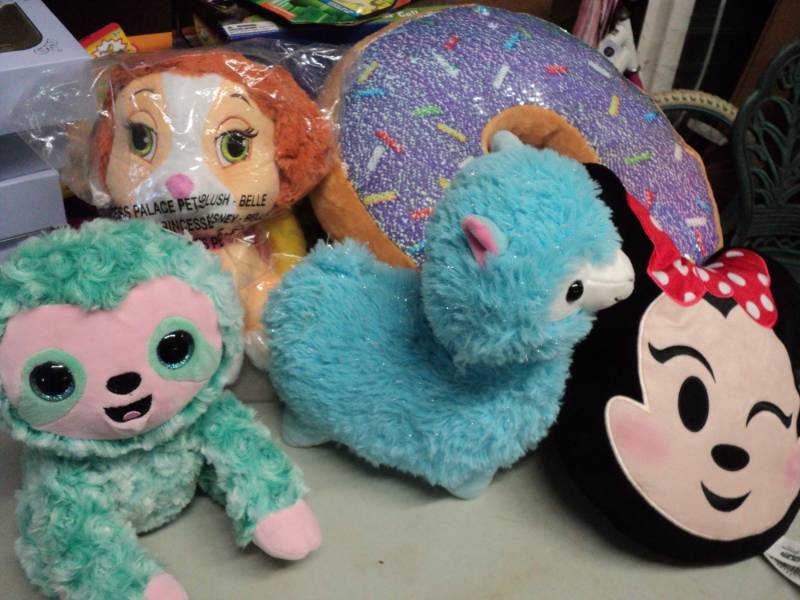 lot 167 image: Stuff Animals and Pillow...