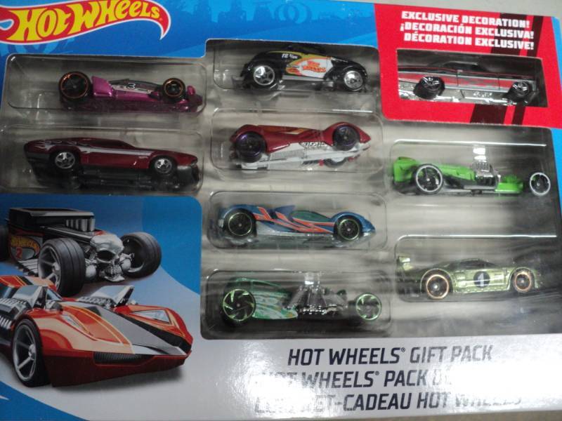 lot 178 image: Hot Wheels Gift Pack...