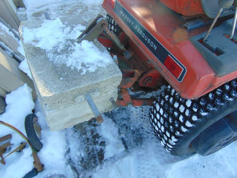 Massey Ferguson 1650 tractor With Snow Blower