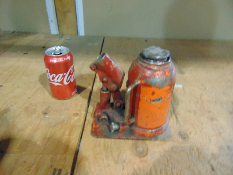 Bottle Jack