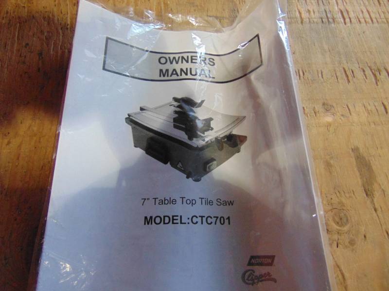 7 Tabletop Tile Saw