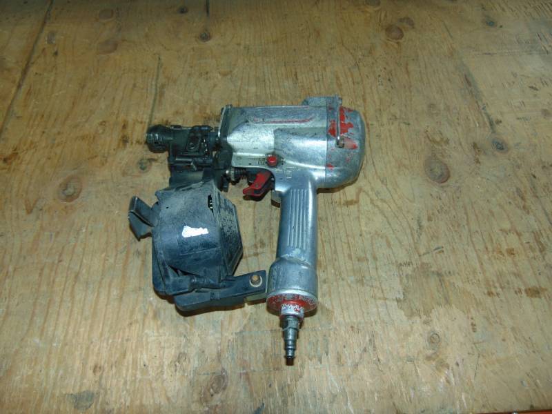 Max Pneumatic Coil Nailer