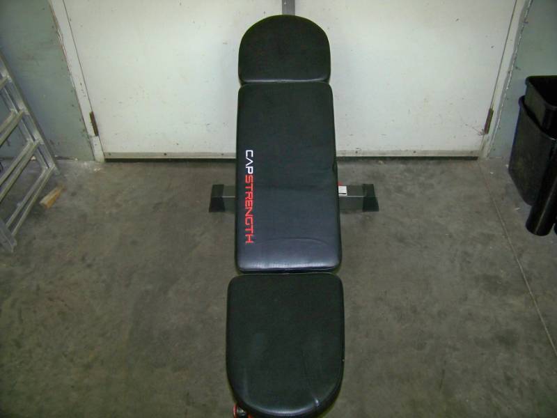 lot 26 image: CAP Strength, Free Weight  Core Training, Incline Workout Bench