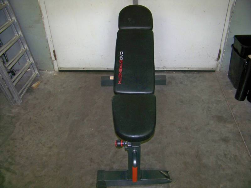 lot 27 image: CAP Strength, Free Weight  Core Training, Incline Workout Bench