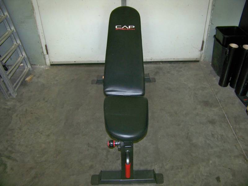 lot 28 image: CAP Strength, Free Weight  Core Training, Incline Workout Bench