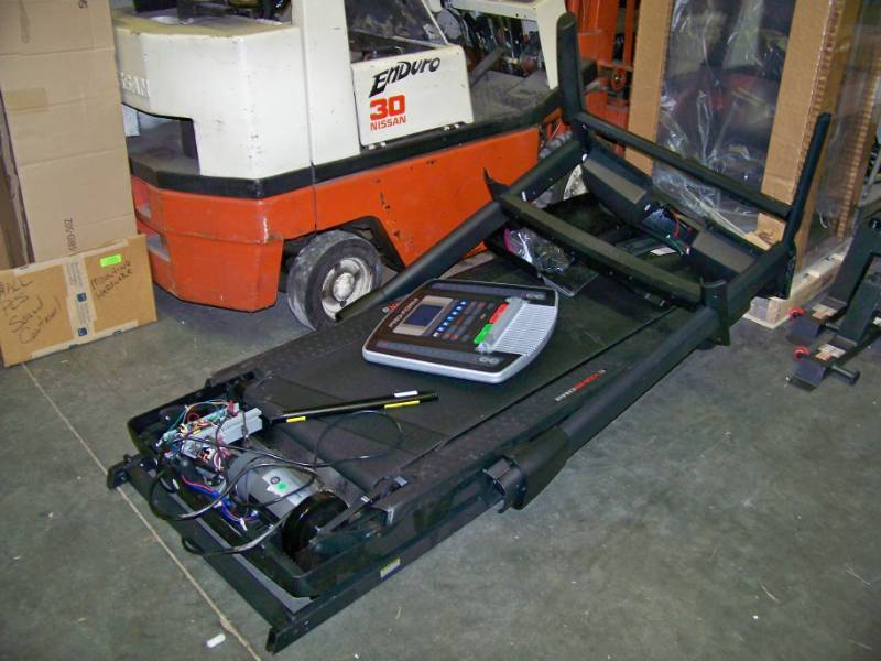 lot 31 image: Pro-Form, ProShox3, Treadmill for PARTS  REPAIR