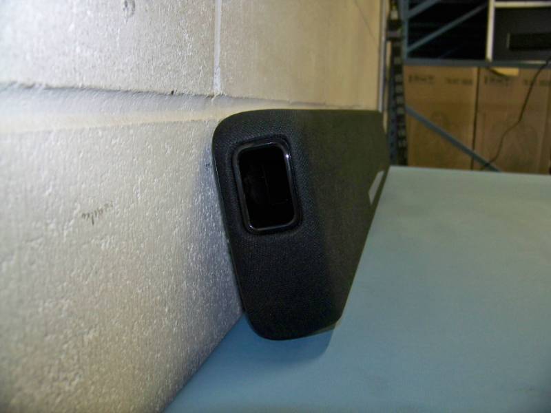 lot 10 image: Yamaha, Front Surround System Speaker Bar with Bluetooth and Remote Control