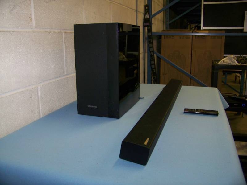 lot 9 image: Samsung, Home TheaterTelevision Audio Soundbar with Wireless Subwoofer  Sub, Bluetooth Connectivity and Remote Control