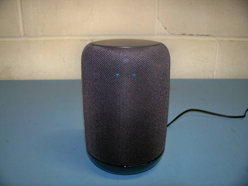 lot 32 image: Sony, LF-S50G, Portable, Wireless Speaker with Bluetooth in Original Box