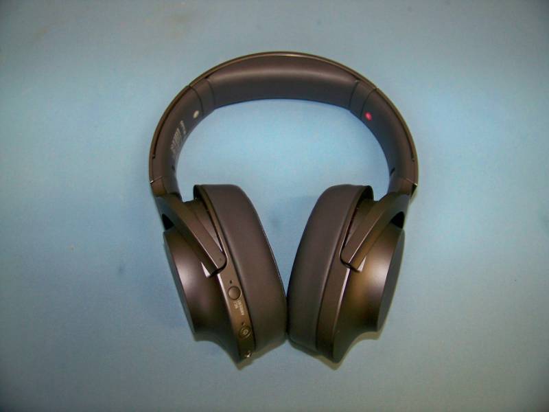 lot 41 image: Sony, h.ear on 2, Wireless, Bluetooth Stereo Headset  Headphones