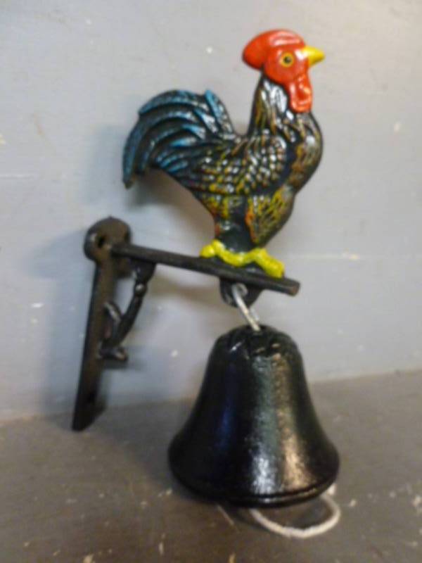 lot 33 image: Cast Iron Bell