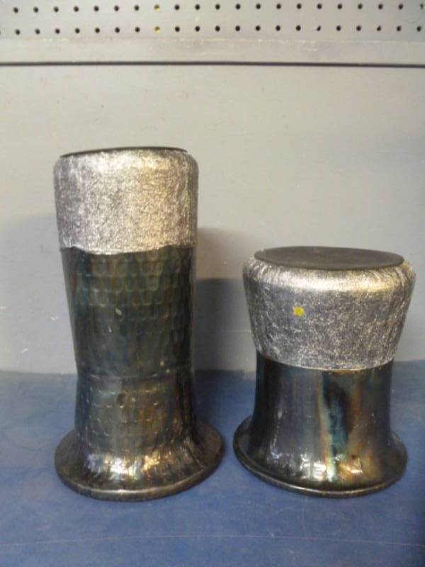 lot 37 image: Decorative