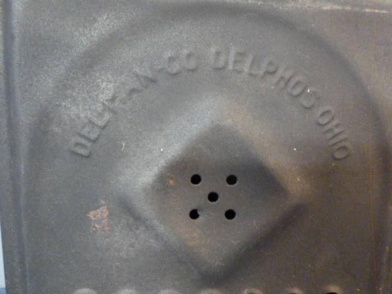lot 38 image: Vintage Popcorn Popper