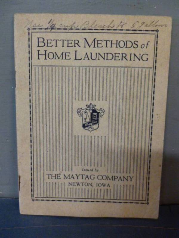 lot 77 image: Vintage Booklet
