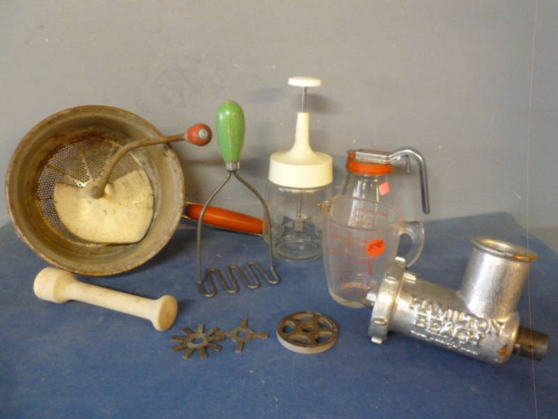 lot 82 image: Vintage Kitchen
