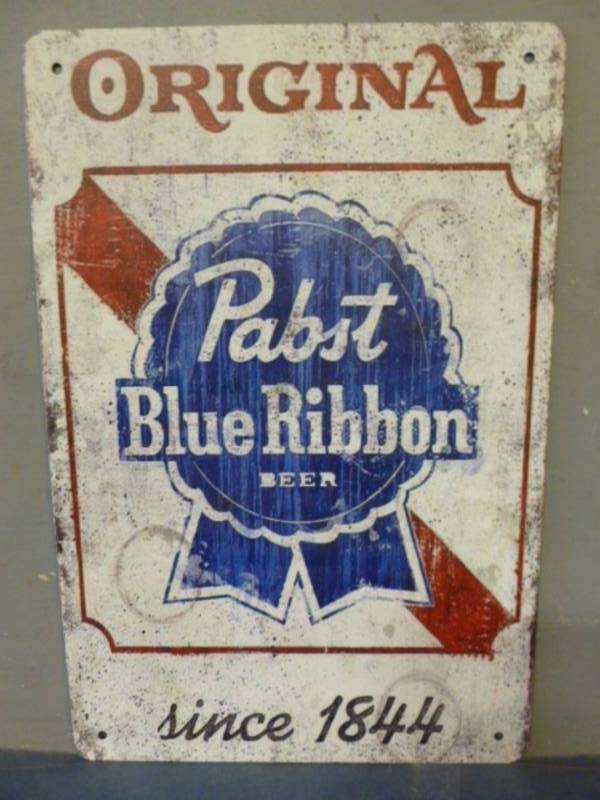 lot 86 image: Sign