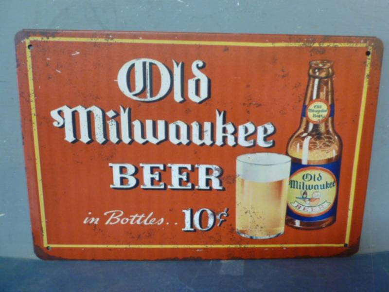 lot 89 image: Sign
