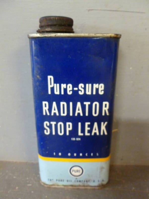 lot 122 image: Vintage Oil Can