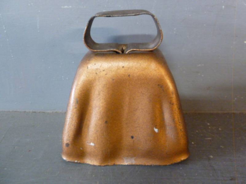 lot 131 image: Vintage Sheep Bell