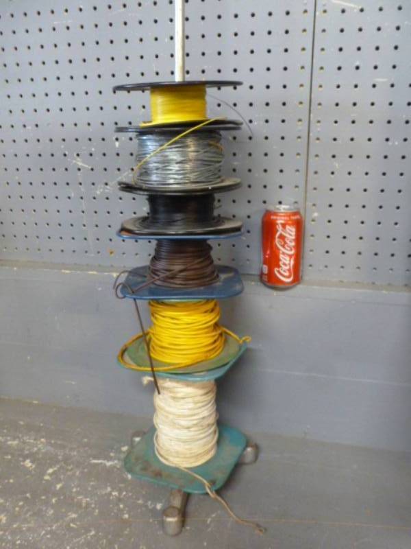 lot 142 image: Vintage Wire Rack