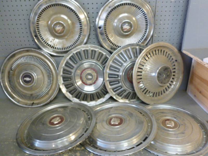 lot 160 image: Vintage Hub Caps