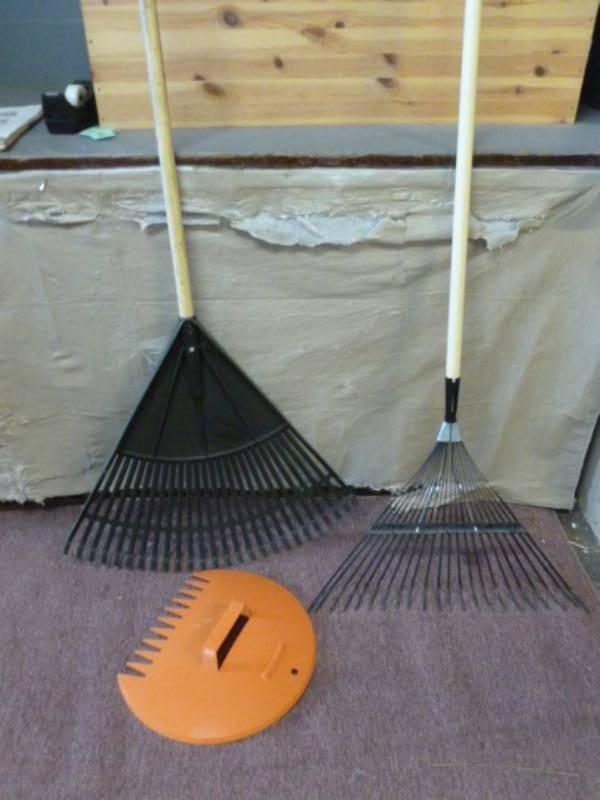 lot 162 image: Rakes