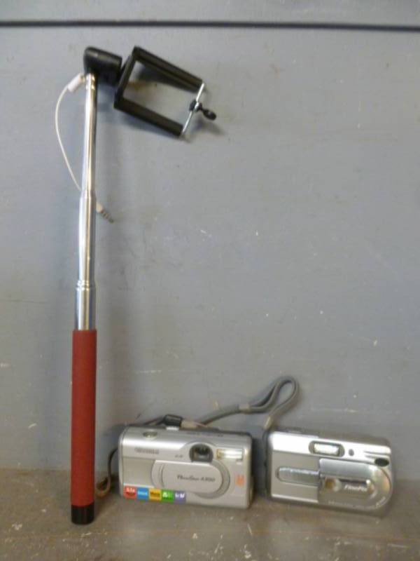 lot 169 image: Cameras