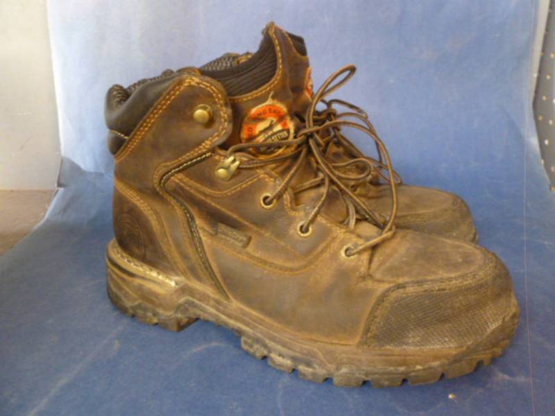 lot 176 image: Red Wing Boots