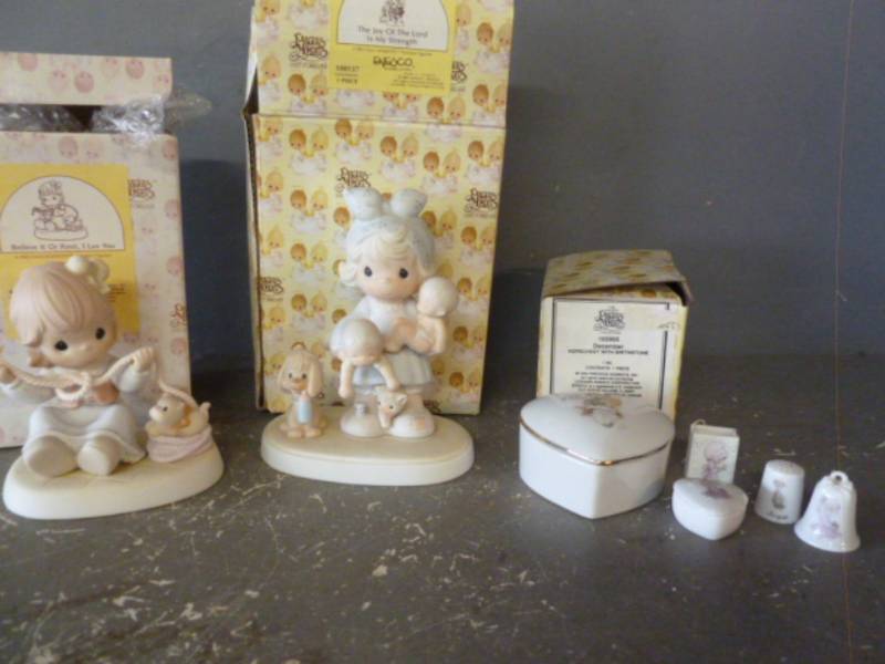 lot 218 image: Precious Moments