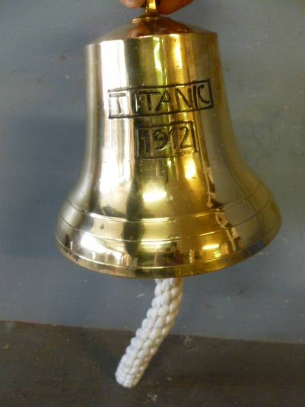 lot 227 image: Brass Bell
