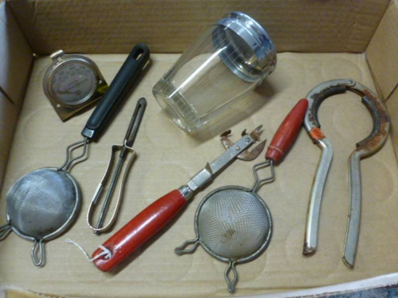 lot 235 image: Vintage Kitchen